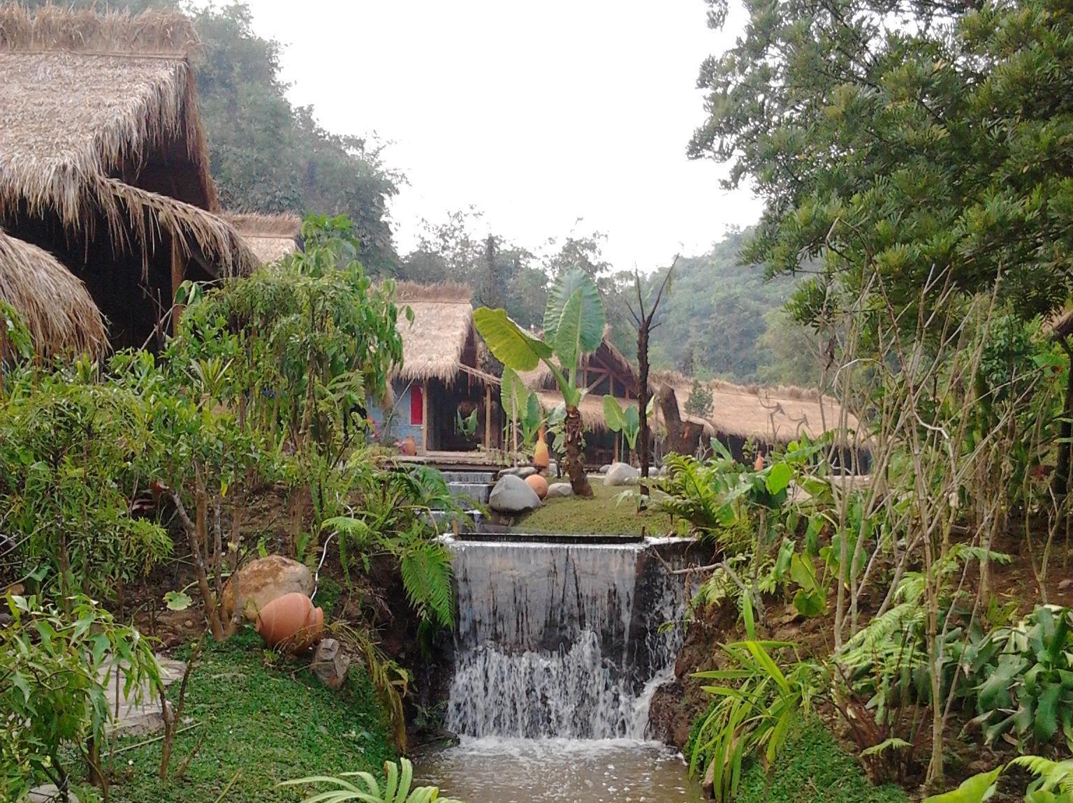 Imah Seniman Hotel Bandung Exterior photo